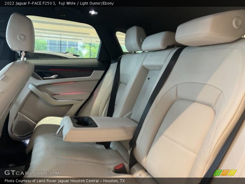 Fuji White / Light Oyster/Ebony 2022 Jaguar F-PACE P250 S