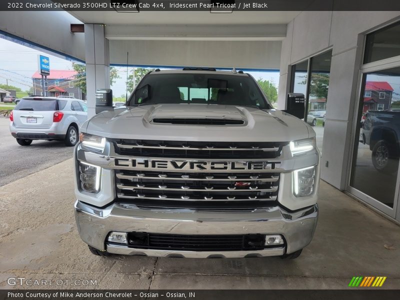 Iridescent Pearl Tricoat / Jet Black 2022 Chevrolet Silverado 3500HD LTZ Crew Cab 4x4