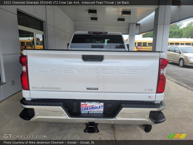 Iridescent Pearl Tricoat / Jet Black 2022 Chevrolet Silverado 3500HD LTZ Crew Cab 4x4