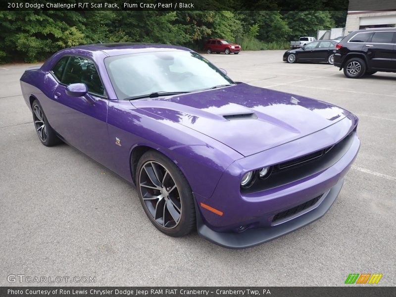 Front 3/4 View of 2016 Challenger R/T Scat Pack