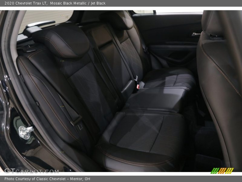 Mosaic Black Metallic / Jet Black 2020 Chevrolet Trax LT