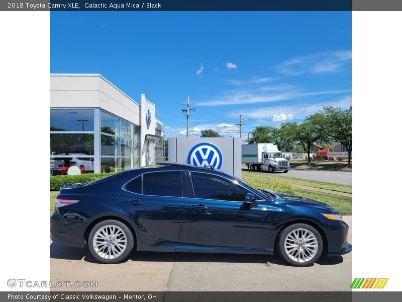 Galactic Aqua Mica / Black 2018 Toyota Camry XLE