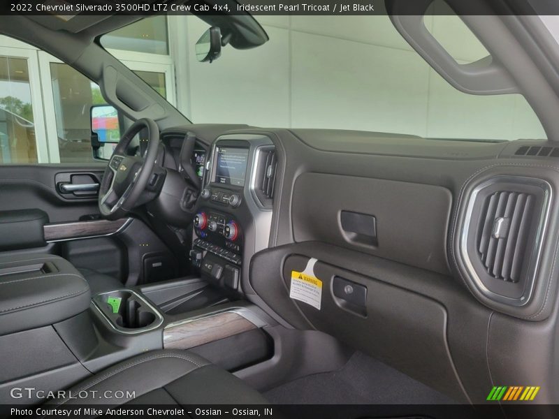 Iridescent Pearl Tricoat / Jet Black 2022 Chevrolet Silverado 3500HD LTZ Crew Cab 4x4
