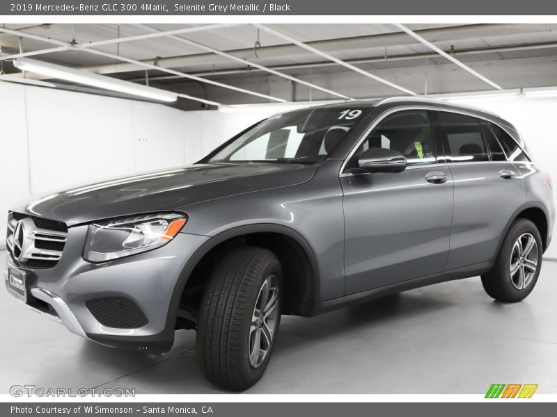 Selenite Grey Metallic / Black 2019 Mercedes-Benz GLC 300 4Matic