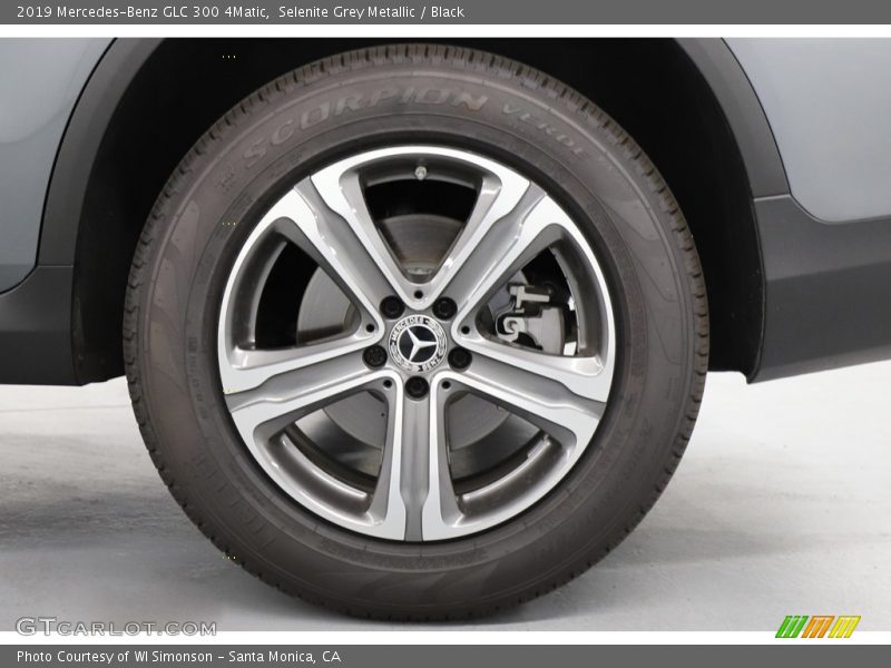 Selenite Grey Metallic / Black 2019 Mercedes-Benz GLC 300 4Matic