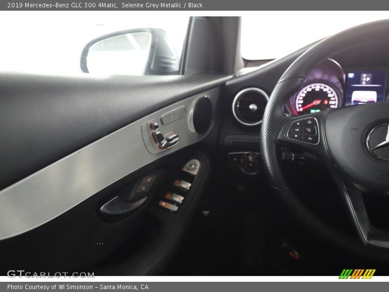 Selenite Grey Metallic / Black 2019 Mercedes-Benz GLC 300 4Matic