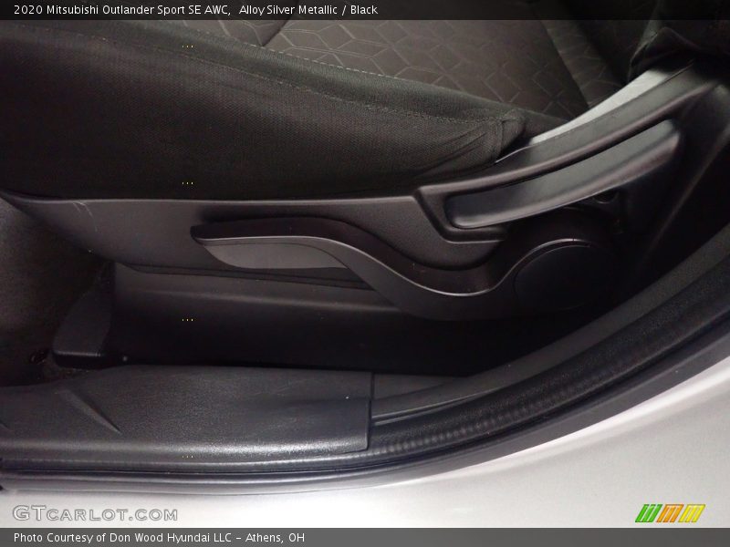 Alloy Silver Metallic / Black 2020 Mitsubishi Outlander Sport SE AWC