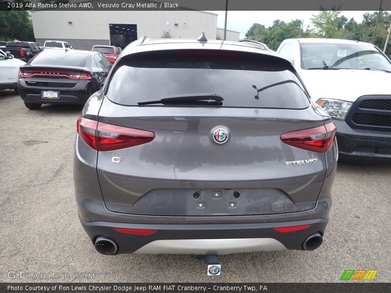 Vesuvio Gray Metallic / Black 2019 Alfa Romeo Stelvio AWD