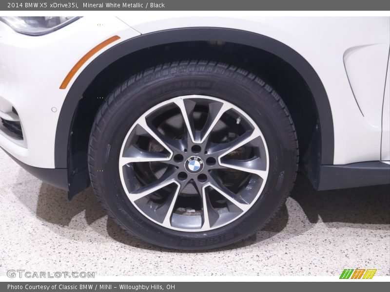 Mineral White Metallic / Black 2014 BMW X5 xDrive35i