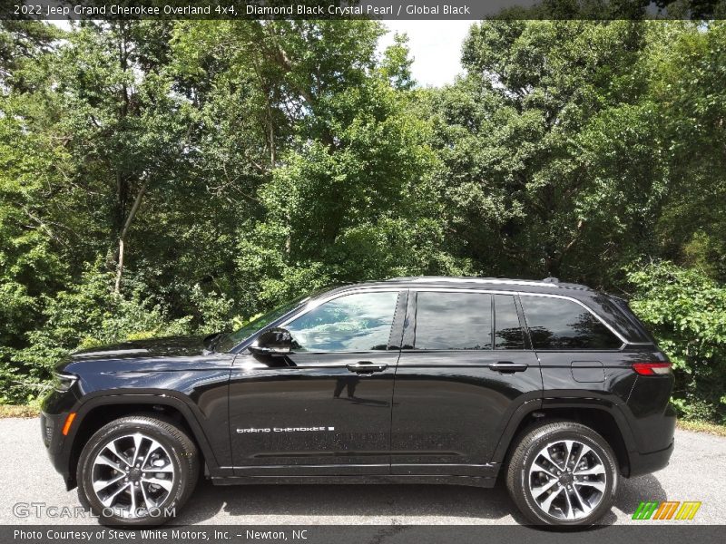 Diamond Black Crystal Pearl / Global Black 2022 Jeep Grand Cherokee Overland 4x4