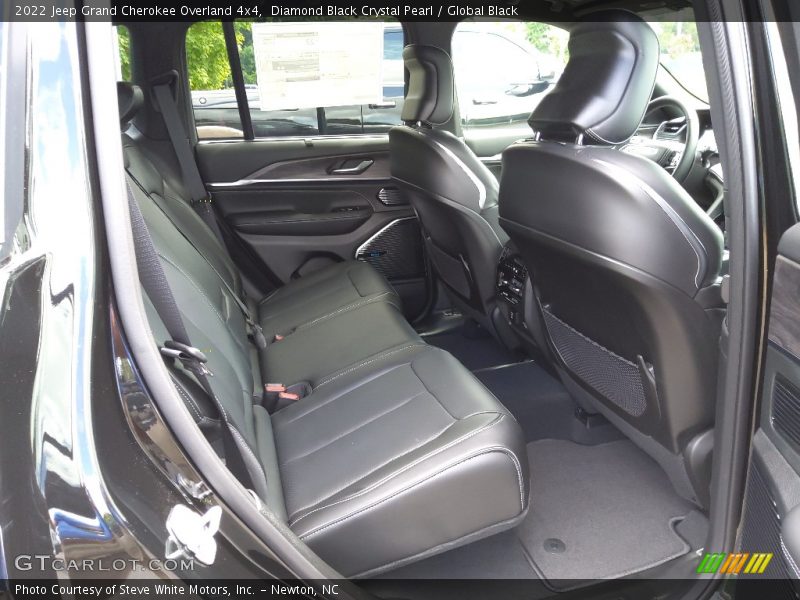 Diamond Black Crystal Pearl / Global Black 2022 Jeep Grand Cherokee Overland 4x4