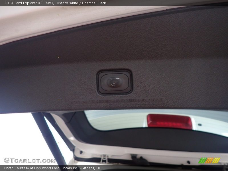 Oxford White / Charcoal Black 2014 Ford Explorer XLT 4WD