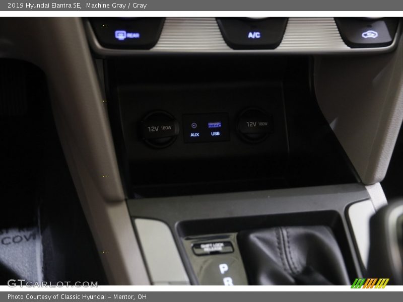 Machine Gray / Gray 2019 Hyundai Elantra SE