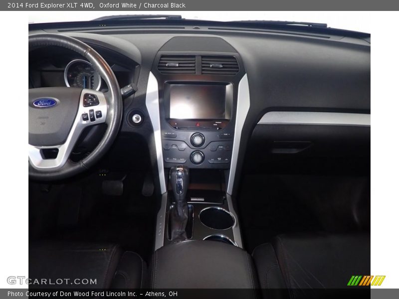 Oxford White / Charcoal Black 2014 Ford Explorer XLT 4WD