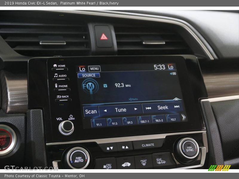 Platinum White Pearl / Black/Ivory 2019 Honda Civic EX-L Sedan