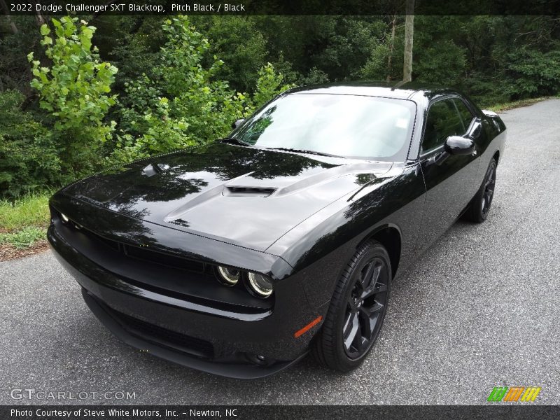 Pitch Black / Black 2022 Dodge Challenger SXT Blacktop