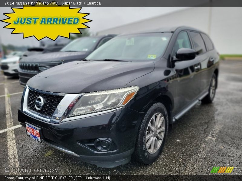 Super Black / Charcoal 2014 Nissan Pathfinder S AWD