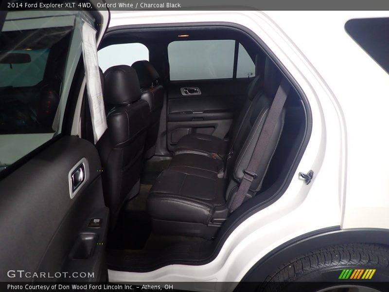 Oxford White / Charcoal Black 2014 Ford Explorer XLT 4WD
