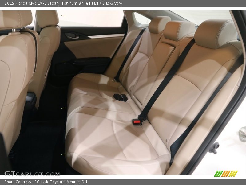 Platinum White Pearl / Black/Ivory 2019 Honda Civic EX-L Sedan