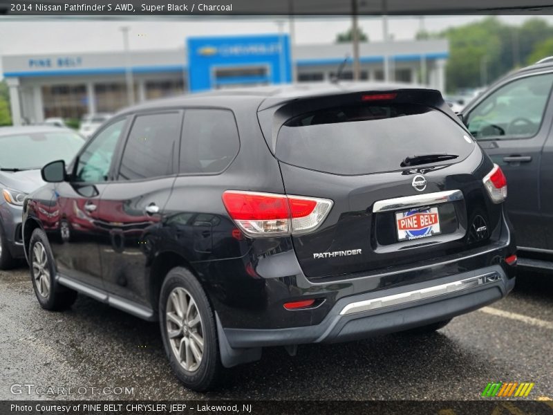 Super Black / Charcoal 2014 Nissan Pathfinder S AWD