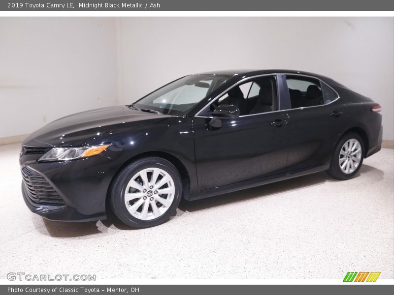 Midnight Black Metallic / Ash 2019 Toyota Camry LE