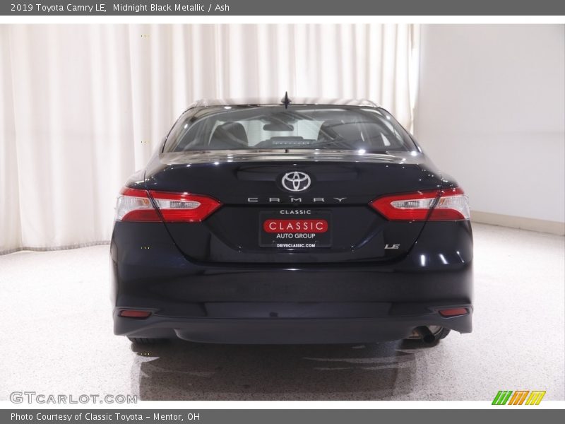 Midnight Black Metallic / Ash 2019 Toyota Camry LE