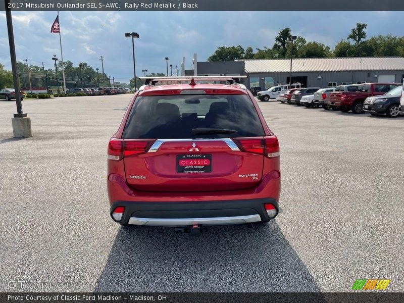 Rally Red Metallic / Black 2017 Mitsubishi Outlander SEL S-AWC