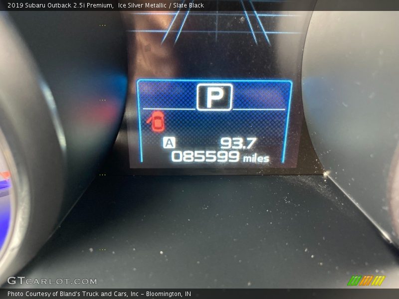 Ice Silver Metallic / Slate Black 2019 Subaru Outback 2.5i Premium