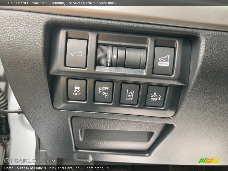 Ice Silver Metallic / Slate Black 2019 Subaru Outback 2.5i Premium