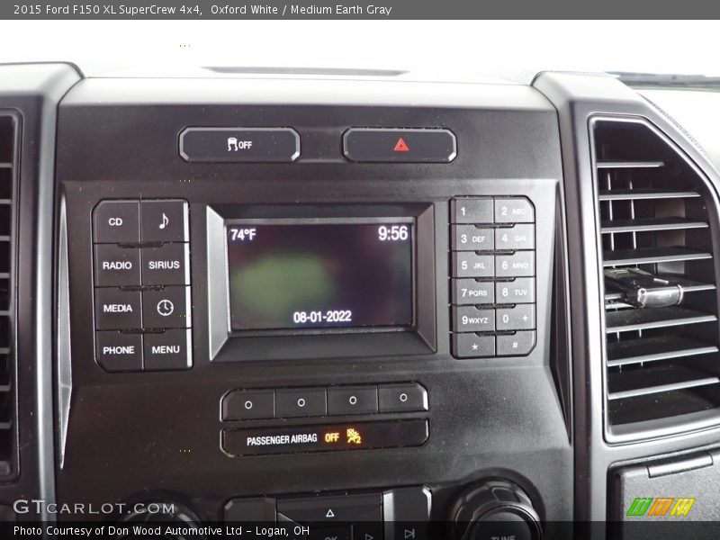 Oxford White / Medium Earth Gray 2015 Ford F150 XL SuperCrew 4x4