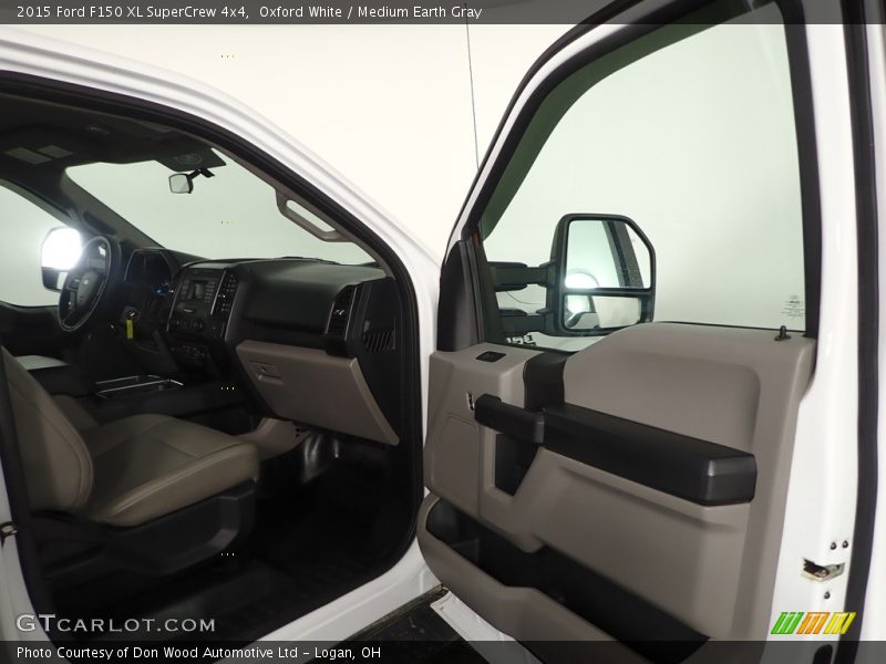 Oxford White / Medium Earth Gray 2015 Ford F150 XL SuperCrew 4x4