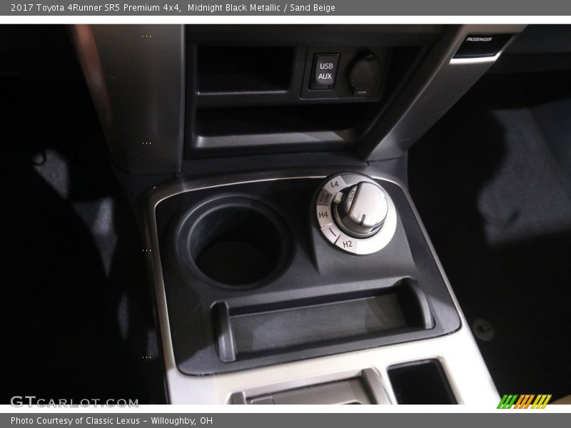 Midnight Black Metallic / Sand Beige 2017 Toyota 4Runner SR5 Premium 4x4