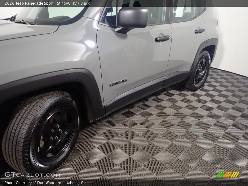 Sting-Gray / Black 2020 Jeep Renegade Sport