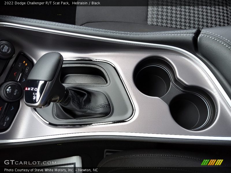 Hellraisin / Black 2022 Dodge Challenger R/T Scat Pack