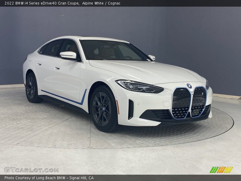 Front 3/4 View of 2022 i4 Series eDrive40 Gran Coupe