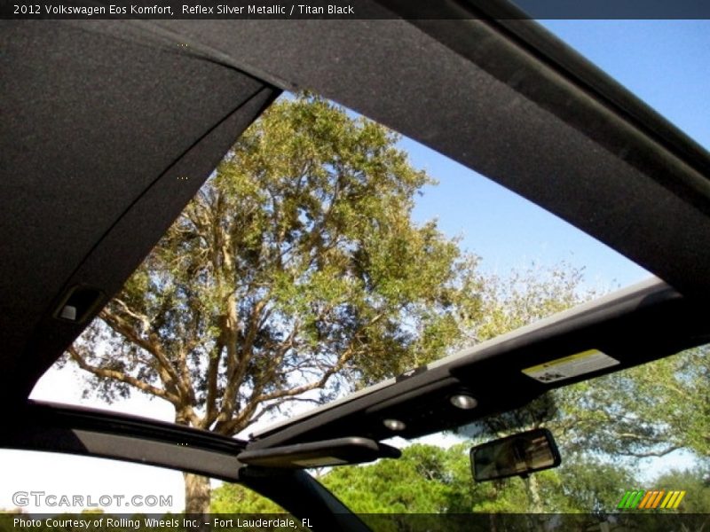 Reflex Silver Metallic / Titan Black 2012 Volkswagen Eos Komfort