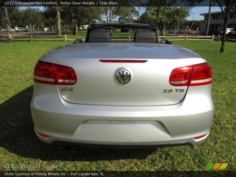 Reflex Silver Metallic / Titan Black 2012 Volkswagen Eos Komfort