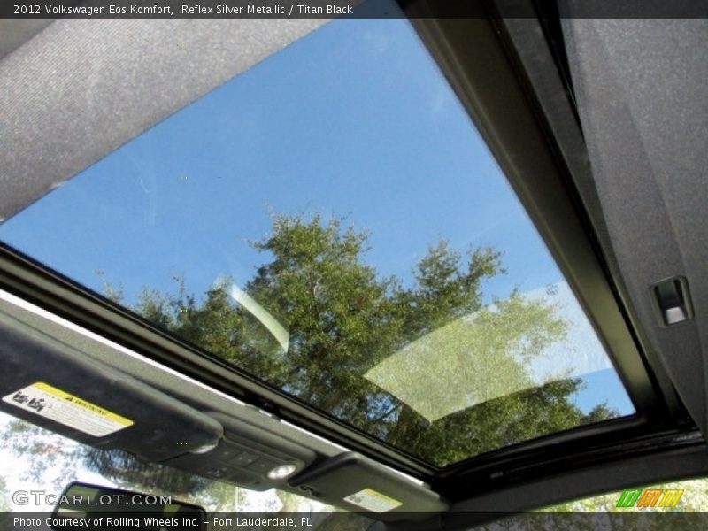 Reflex Silver Metallic / Titan Black 2012 Volkswagen Eos Komfort