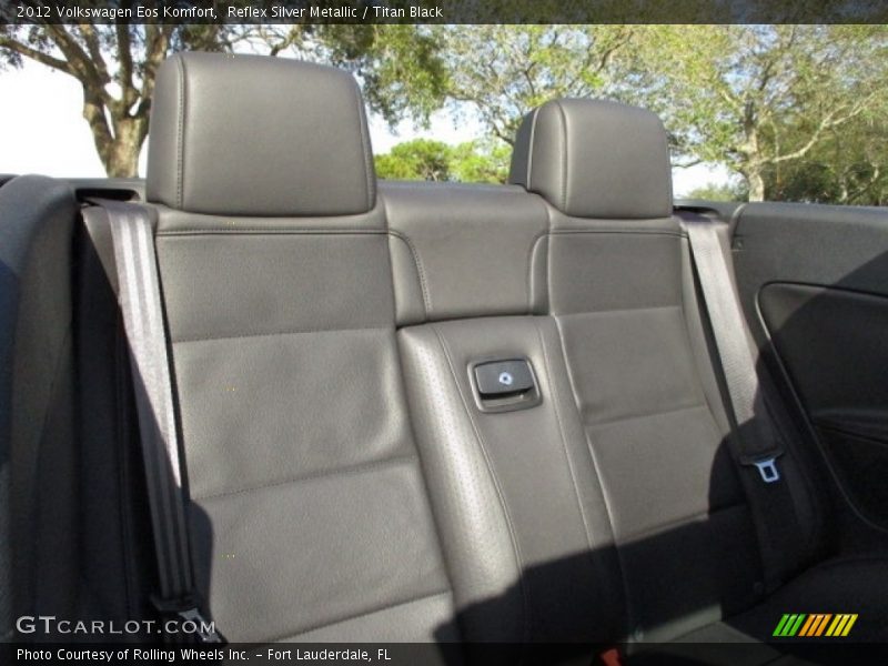 Reflex Silver Metallic / Titan Black 2012 Volkswagen Eos Komfort