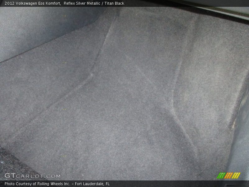 Reflex Silver Metallic / Titan Black 2012 Volkswagen Eos Komfort