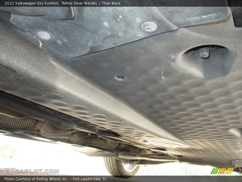 Reflex Silver Metallic / Titan Black 2012 Volkswagen Eos Komfort