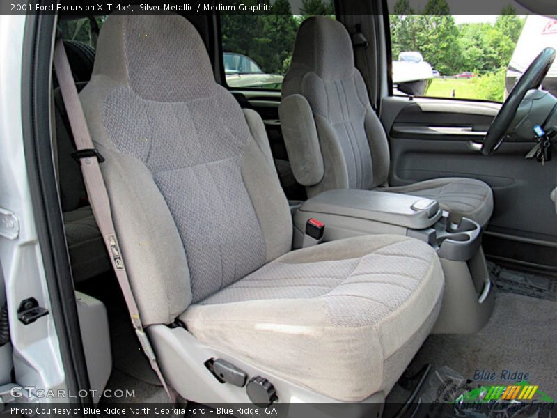Front Seat of 2001 Excursion XLT 4x4
