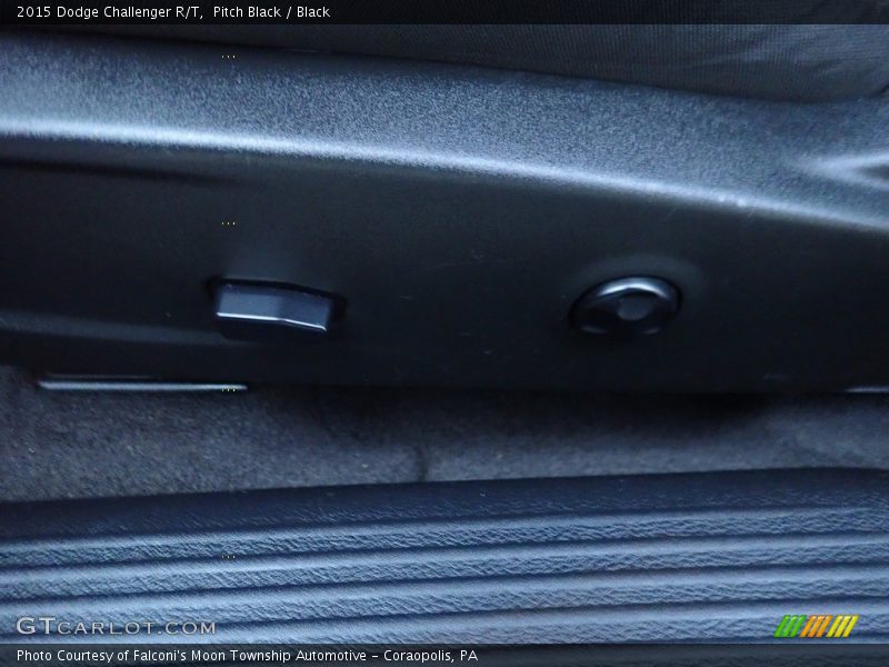 Pitch Black / Black 2015 Dodge Challenger R/T