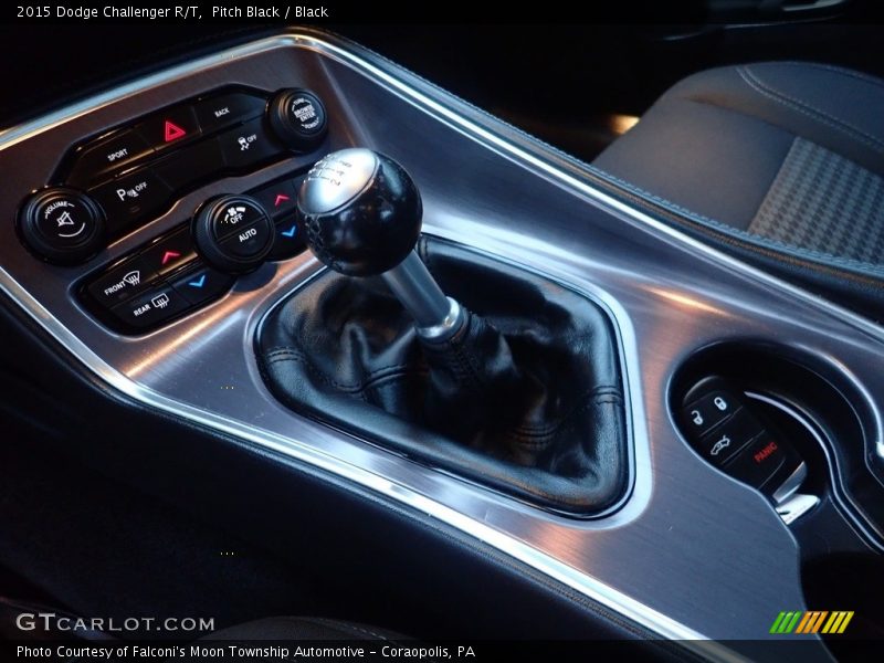 Pitch Black / Black 2015 Dodge Challenger R/T