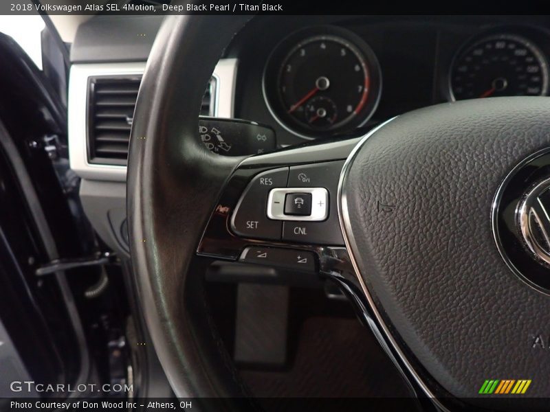  2018 Atlas SEL 4Motion Steering Wheel