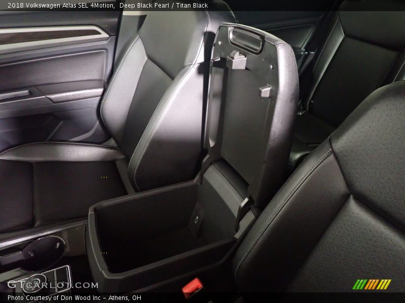 Deep Black Pearl / Titan Black 2018 Volkswagen Atlas SEL 4Motion