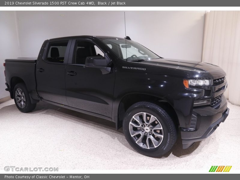 Black / Jet Black 2019 Chevrolet Silverado 1500 RST Crew Cab 4WD