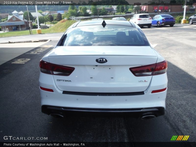 Snow White Pearl / Brown 2019 Kia Optima SX