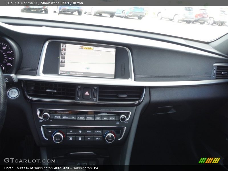 Snow White Pearl / Brown 2019 Kia Optima SX