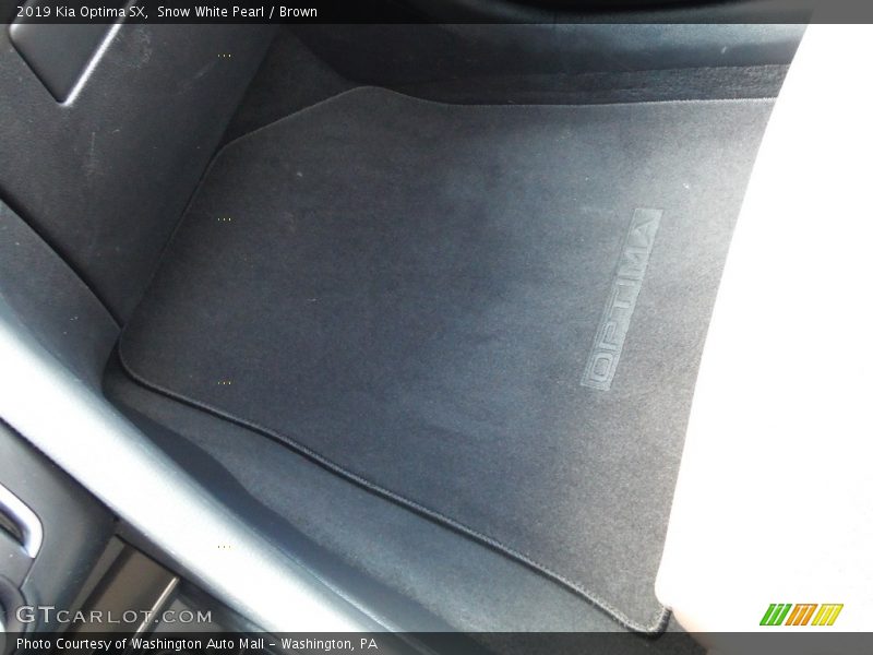 Snow White Pearl / Brown 2019 Kia Optima SX